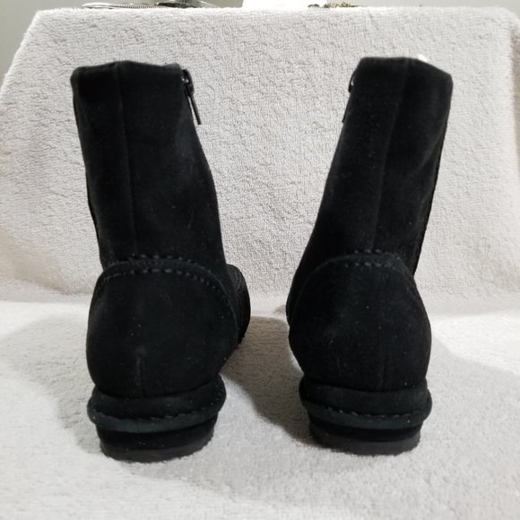 Nine West NWOT flat black angle boots - Picture 4 of 7